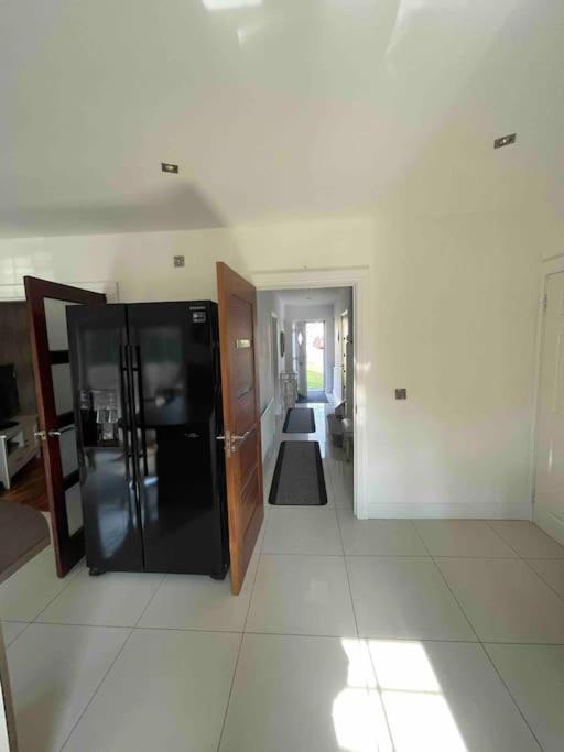 Holiday home Spacious 4 Bedroom House With Large Garden Belfast