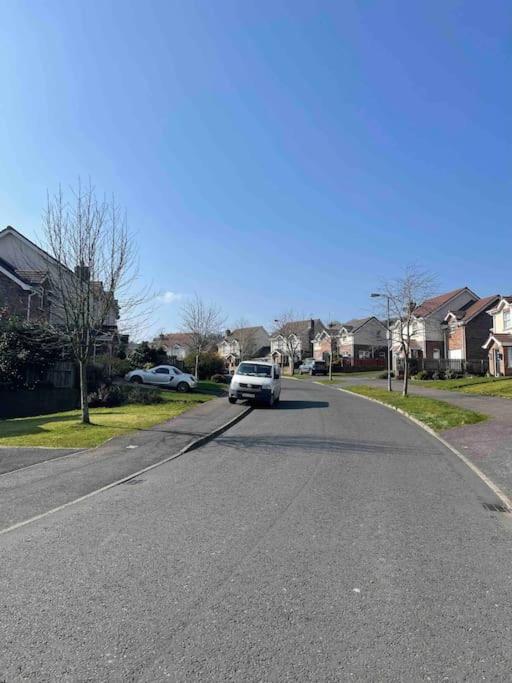 Holiday home Spacious 4 Bedroom House With Large Garden Belfast