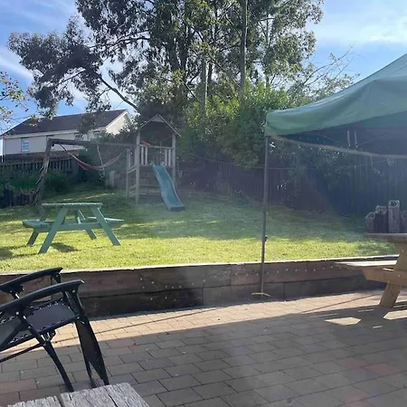 Spacious 4 Bedroom House With Large Garden Belfast Exterior photo