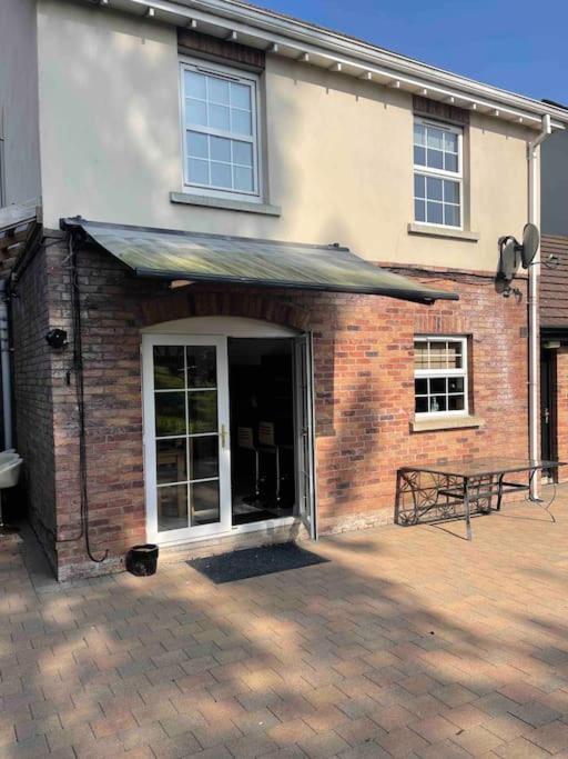 Ferienhaus Spacious 4 Bedroom House With Large Garden *