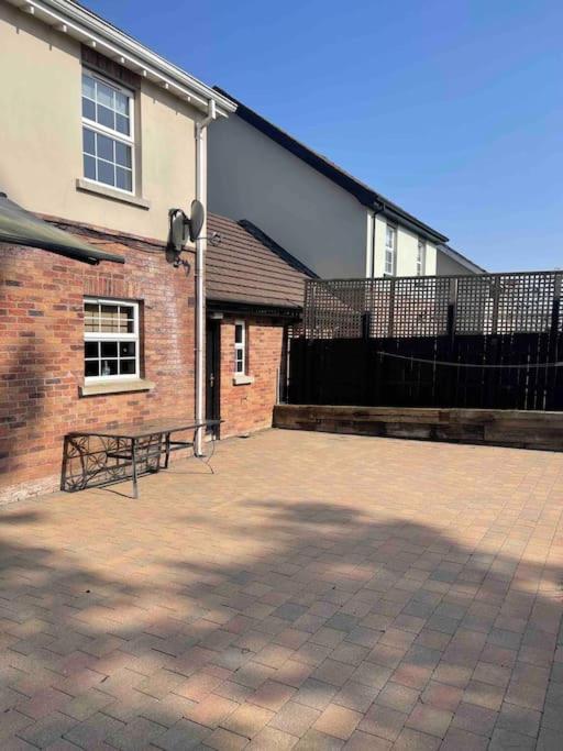 Spacious 4 Bedroom House With Large Garden